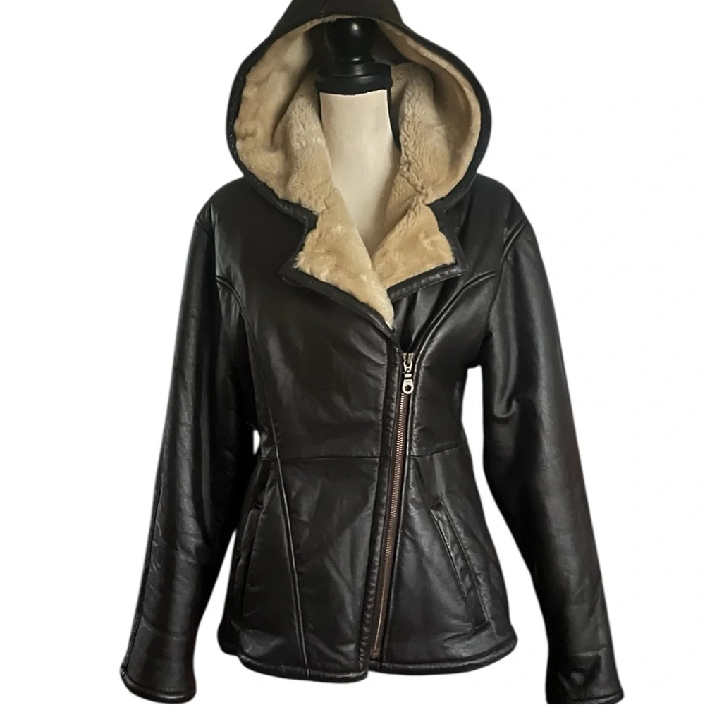 Wilson Leather Hooded Faux Fur Lined Zipper Belted Jacket. Size Small.
